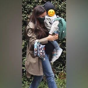 Like New Cuyana Pleat-Back Anorak in Olive ASO Meghan Markle Sussex